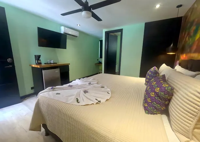 Parti Gras Hotel&villas En Playa Potrero (Guanacaste)